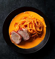 Filet de porc, sauce crémeuse au paprika et linguine