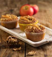 Apfel-Nuss-Muffins