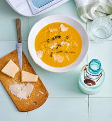 Velouté de potiron, vermicelles et parmesan