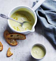 White zucchini and cannellini bean soup