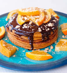 Pancakes de batata con crema de chocolate negro a la naranja