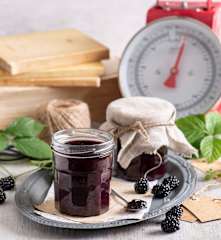 Dżem z owoców leśnych