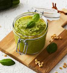 Pesto di zucchine e basilico