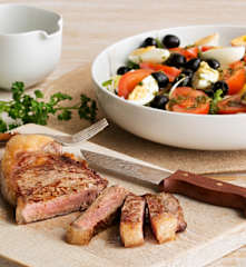 Entrecot de ternera con ensalada campera