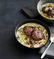 Buletten mit Pilzrahm