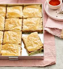 Spanakopitas de carne e espinafres