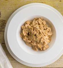 Farfalle al pesto di frutta secca e caprino