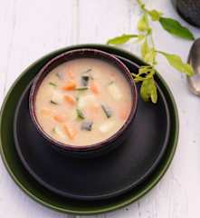 Vegetable and Almond Soup