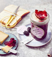 Chutney de moras y cebolla