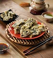 Algas wakame en tempura - Japón