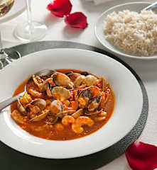 Curry de almejas y langostinos para dos