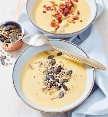 Möhren-Pastinaken-Cremesuppe mit Tahin