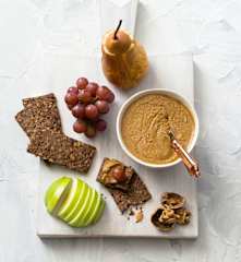 Mixed seed and nut spread