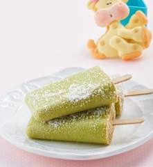 Paleta helada de pera y aguacate