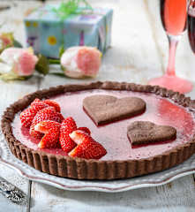 Crostata al moscato e fragole