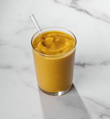 Lait frappé doré (Matthew Kenney)