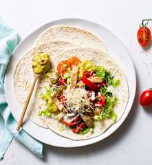Fajitas de pez espada con pimientos