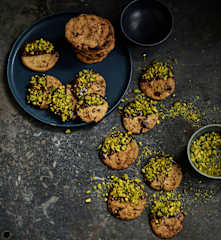 Bolachas de chocolate e pistácio