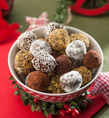 Trufas de chocolate con curry y chile