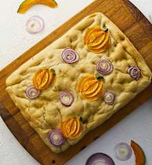 Focaccia cipolle e zucca