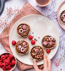 Coque croustillante au chocolat et à la framboise