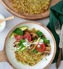 Cauliflower hash browns with sauteed mushrooms (Noni Jenkins)