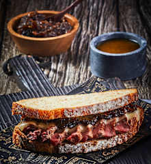 Sándwich de filete de res