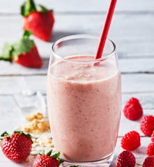 Smoothie pre-work out con frutos rojos y maca
