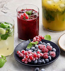 Mojito de frutos do bosque sem álcool