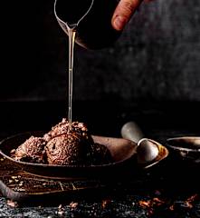 Glace chocolat et piment au sirop de whiskey