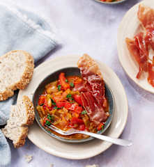 Piperade basquaise au jambon cru