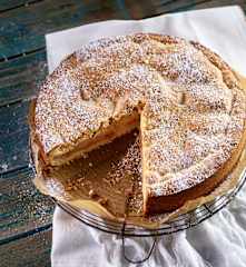 Gedeckter Apfelkuchen