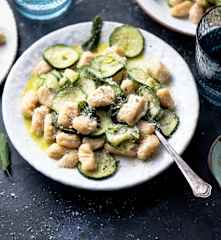 Gnocchi with Courgettes (TM5)