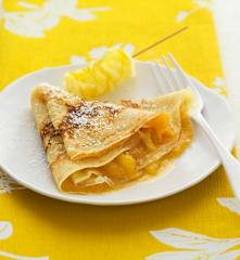 Crêpes de piña colada