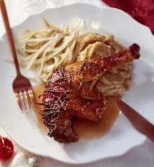 Entenkeule mit Maronen-Kartoffel-Püree und Fenchelgemüse