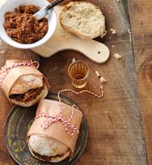 Sanduíche de porco com molho barbecue