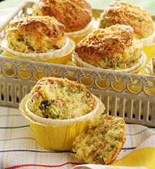 Magdalenas de brócoli y fuet