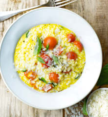 Risotto au safran, pecorino et tomates