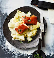 Kartoffel-Kohlrabi-Gemüse à la Creme mit Stremellachs