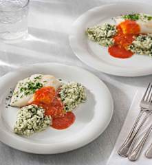 Bacalao con sobrasada a la miel y arroz verde