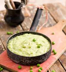 Bramborové pyré s hráškem a mátou