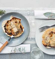 Vieiras gratinadas con champiñones