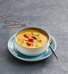 Soupe de cucurbitacées au chorizo