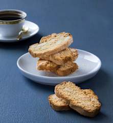 Almond biscotti