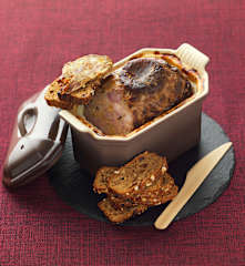 Vepřová terina se sušeným ovocem