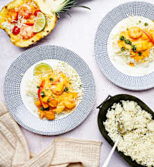 Langostinos en salsa de piña con arroz basmati