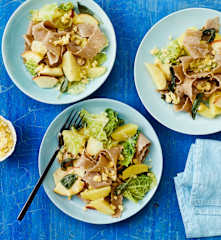 Buchweizennudeln mit Wirsing und Kartoffeln