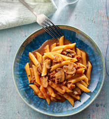 Nudeln in Tomatensauce mit Chorizo