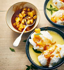 Îles flottantes et compotée de pommes