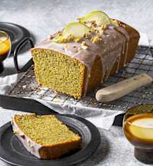 Pistazienkuchen mit Limettenguss